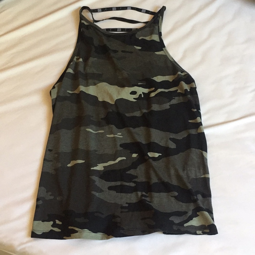 Cute Victoria’s Sport tank